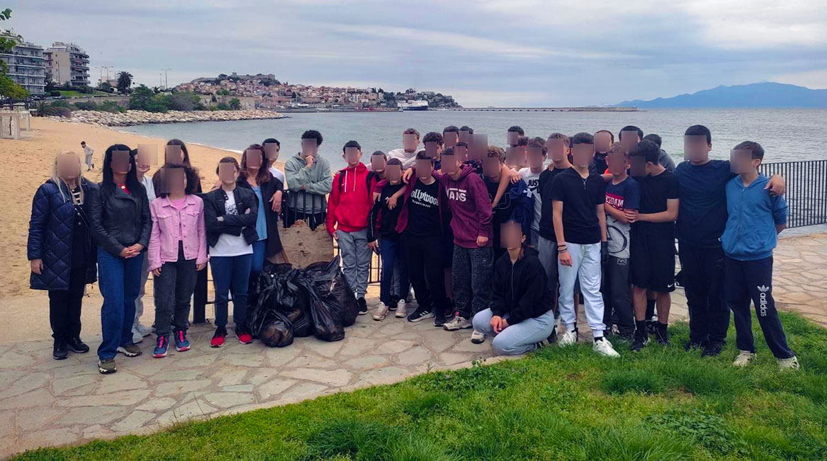  Το 7ο Γυμνάσιο συμμετέχει στην Ευρωπαϊκή Ημέρα Θάλασσας: Καθαρισμός της παραλίας της Ραψάνης (φωτογραφίες)